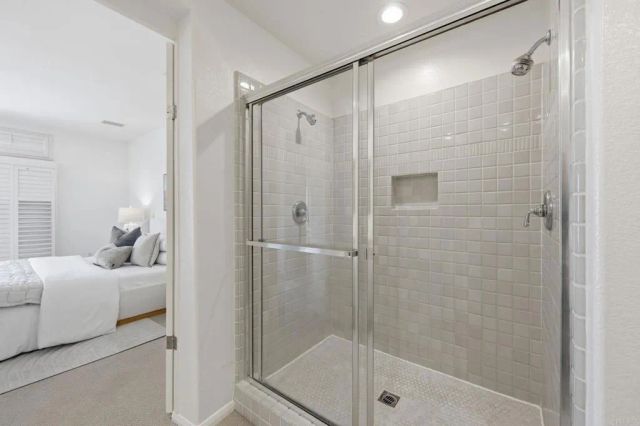 6916 Thrush Place, Carlsbad, CA 92011