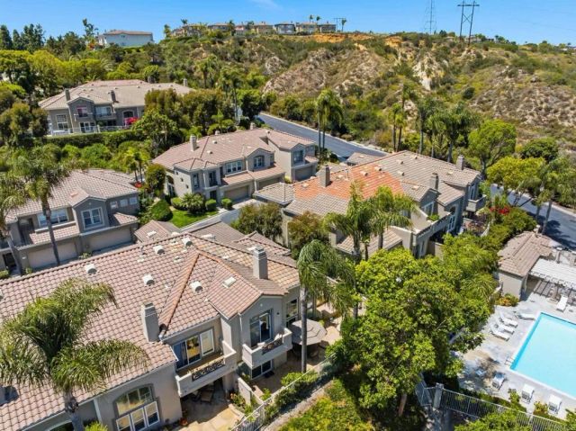 6916 Thrush Place, Carlsbad, CA 92011