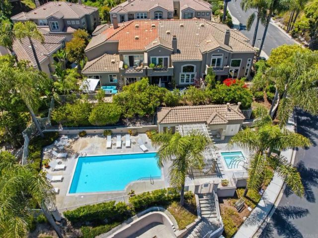 6916 Thrush Place, Carlsbad, CA 92011