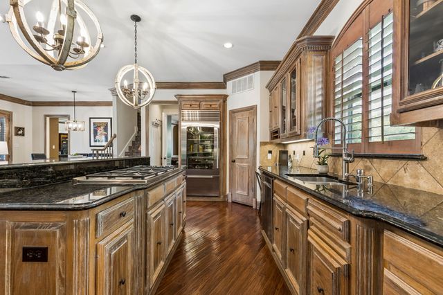 310 Deer Path, Fairview, TX 75069