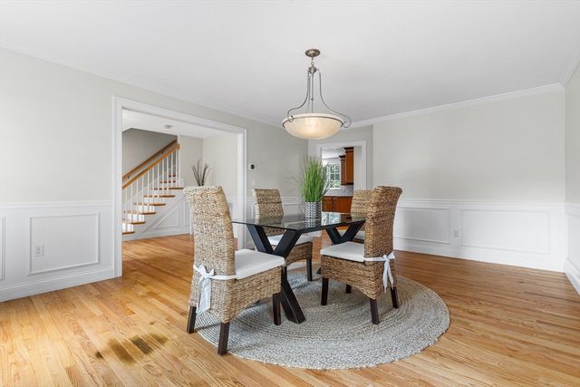 7 Tulip Way, Medway, MA 02053