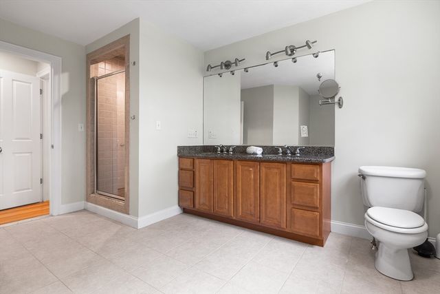 7 Tulip Way, Medway, MA 02053