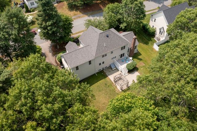 7 Tulip Way, Medway, MA 02053