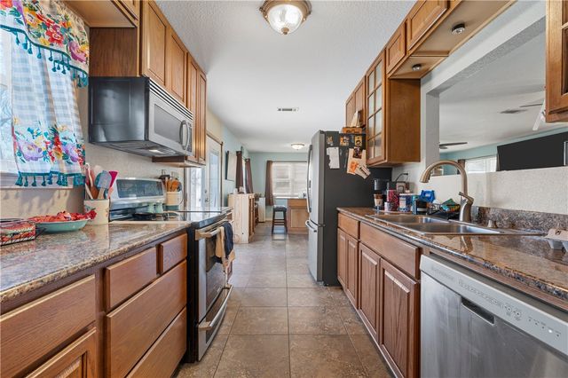 121 PR 202, Aquilla, TX 76622