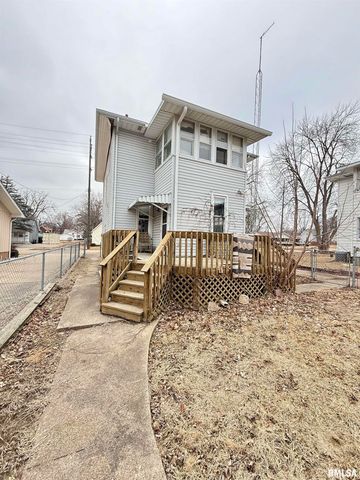 469 N 2ND Avenue, Canton, IL 61520