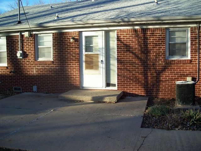 7609 E indianapolis, Wichita, KS 67207