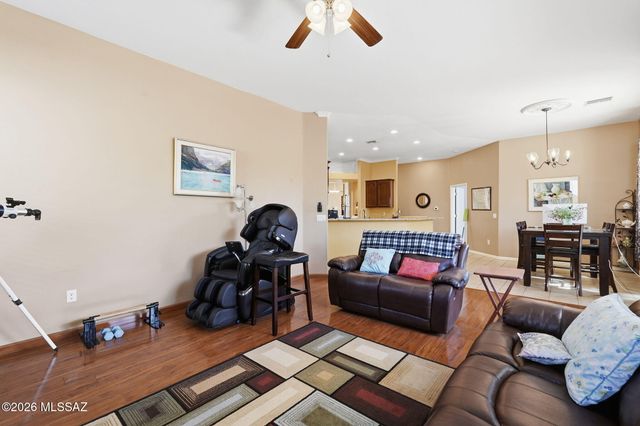 7830 E Treetop Road, Tucson, AZ 85756