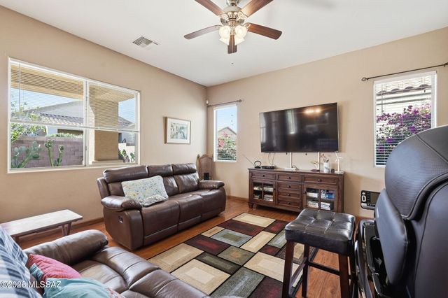 7830 E Treetop Road, Tucson, AZ 85756