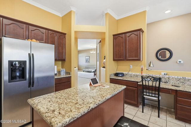 7830 E Treetop Road, Tucson, AZ 85756