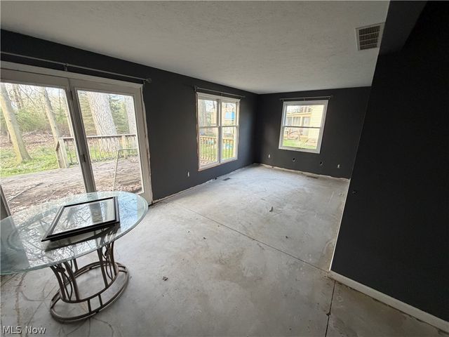 556 Greenside Drive, Painesville Twp, OH 44077