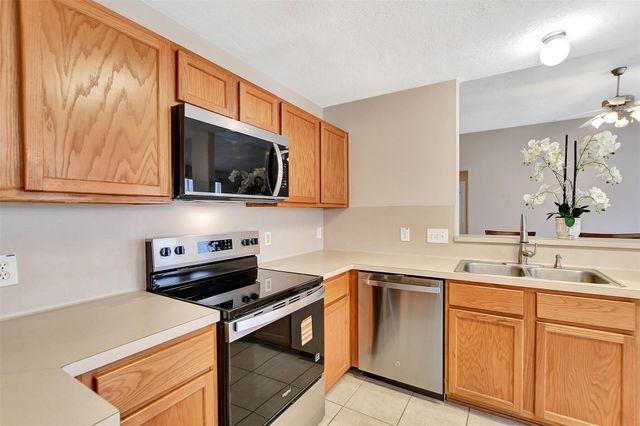 13724 Bighorn Trail, Willis, TX 77378