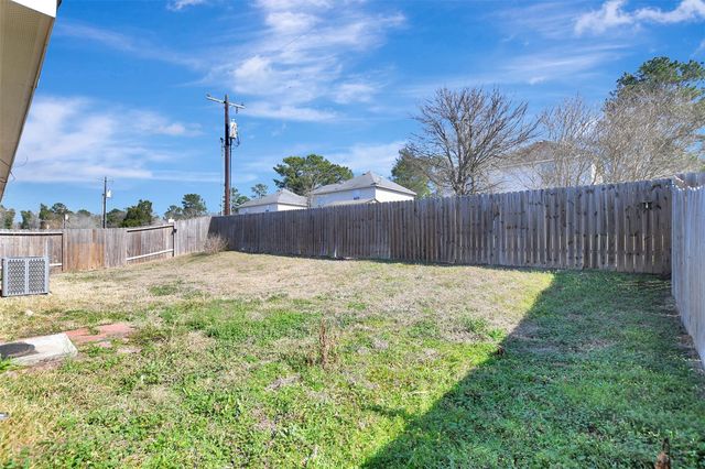 13724 Bighorn Trail, Willis, TX 77378