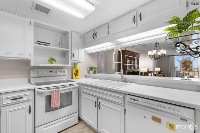 2100 SANTA FE STREET, Wichita Falls, TX 76309