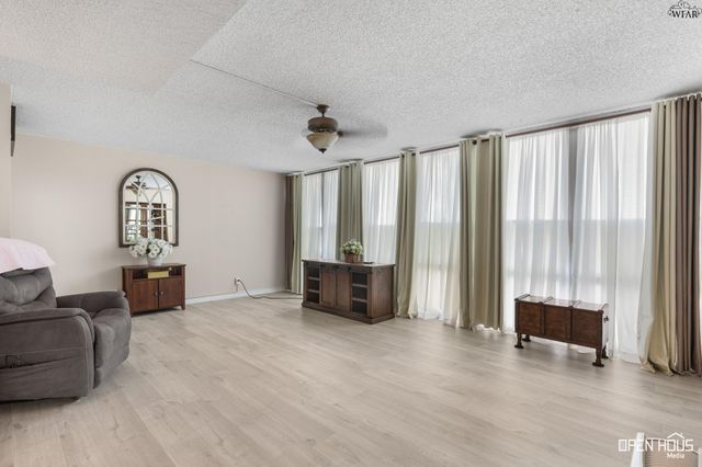 2100 SANTA FE STREET, Wichita Falls, TX 76309