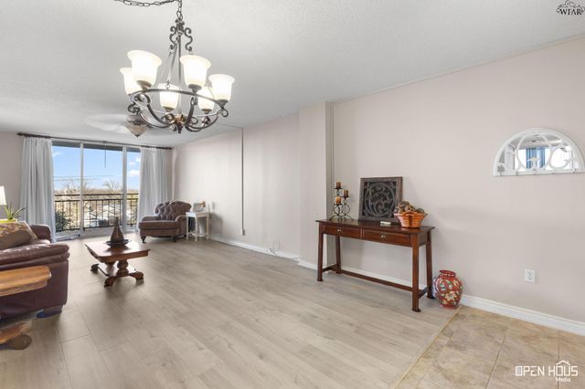 2100 SANTA FE STREET, Wichita Falls, TX 76309