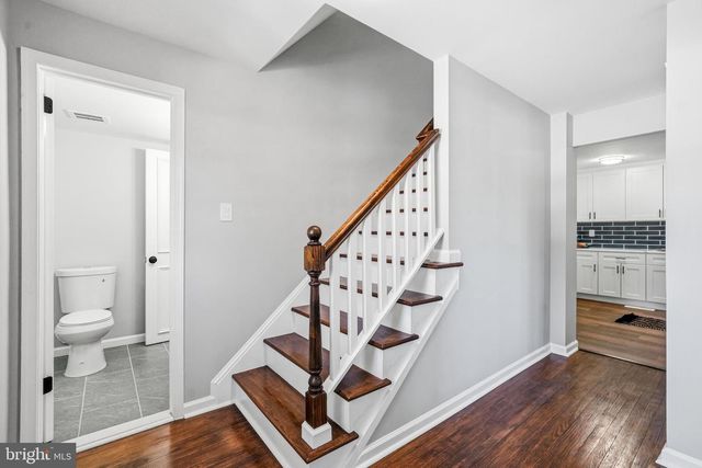 6 WHEELWRIGHT LN, Cherry Hill, NJ 08003