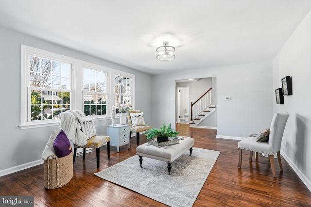 6 WHEELWRIGHT LN, Cherry Hill, NJ 08003