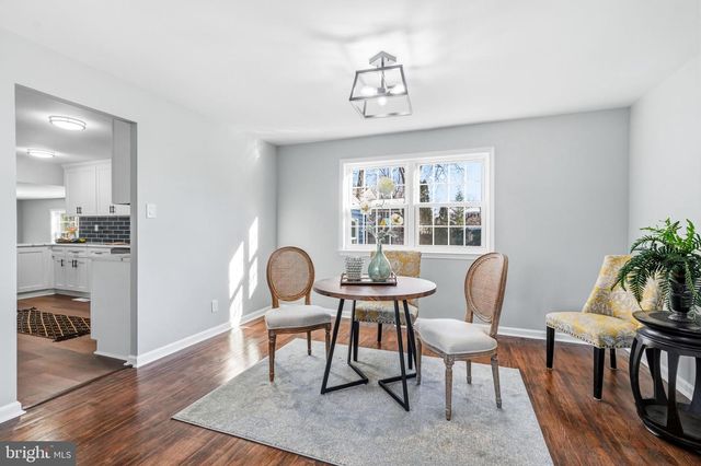 6 WHEELWRIGHT LN, Cherry Hill, NJ 08003