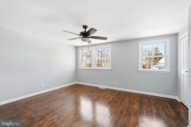 6 WHEELWRIGHT LN, Cherry Hill, NJ 08003