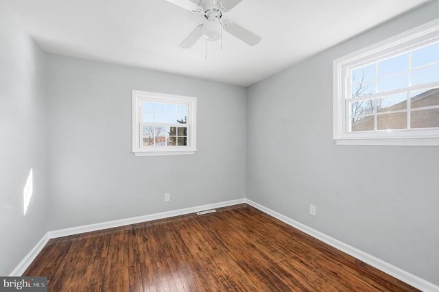 6 WHEELWRIGHT LN, Cherry Hill, NJ 08003