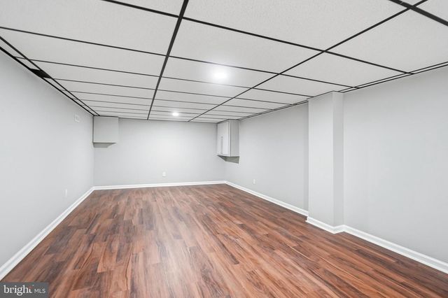 6 WHEELWRIGHT LN, Cherry Hill, NJ 08003