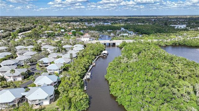 950 Moody RD 110, North Fort Myers, FL 33903