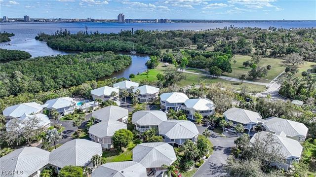950 Moody RD 110, North Fort Myers, FL 33903