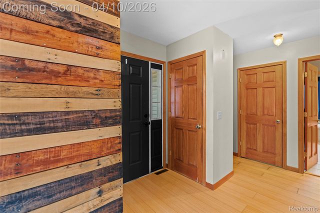 6490 E Coldwater Road, Genesee Charter Township, MI 48506