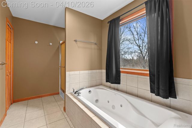 6490 E Coldwater Road, Genesee Charter Township, MI 48506