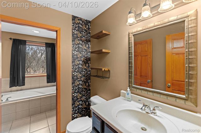 6490 E Coldwater Road, Genesee Charter Township, MI 48506