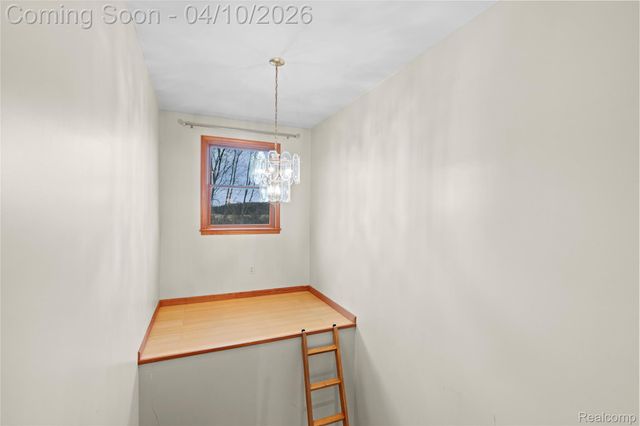 6490 E Coldwater Road, Genesee Charter Township, MI 48506