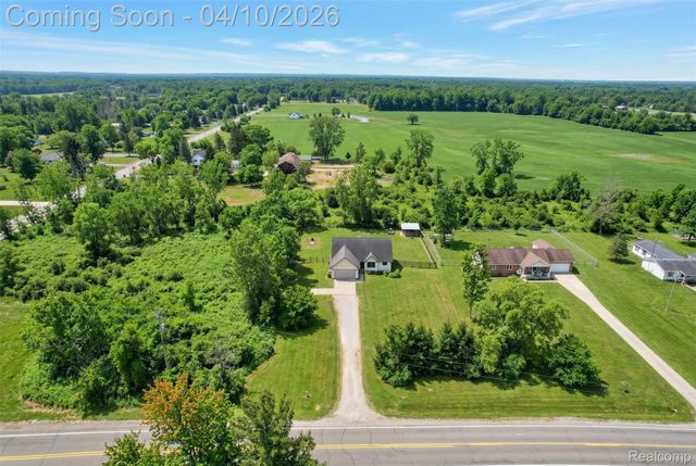 6490 E Coldwater Road, Genesee Charter Township, MI 48506