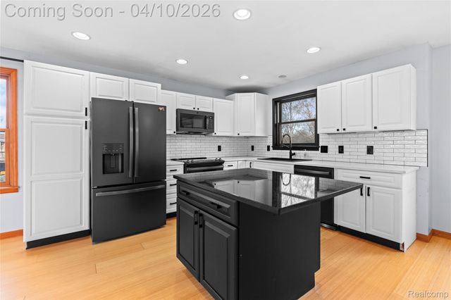 6490 E Coldwater Road, Genesee Charter Township, MI 48506