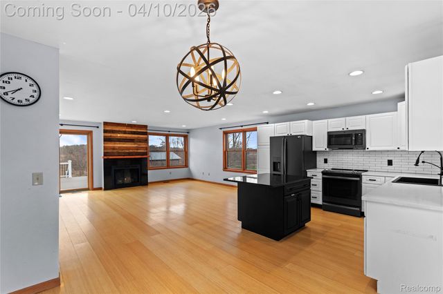 6490 E Coldwater Road, Genesee Charter Township, MI 48506
