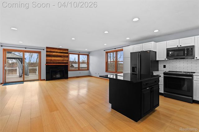 6490 E Coldwater Road, Genesee Charter Township, MI 48506