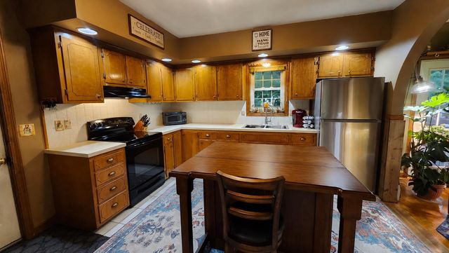 4 Franklin Highway, Andover, NH 03216