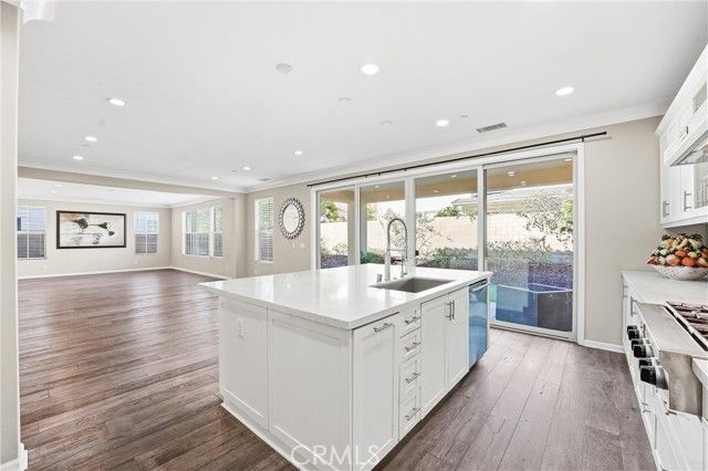 217 Compass, Irvine, CA 92618