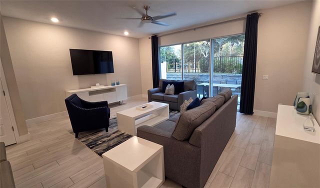 7821 SPECTRUM DRIVE, Reunion, FL 34747