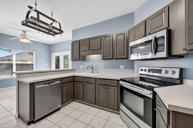 9641 Leeward Way, Navarre, FL 32566