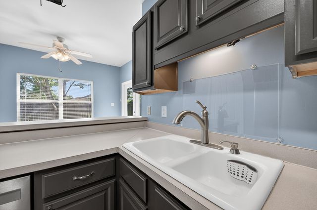 9641 Leeward Way, Navarre, FL 32566