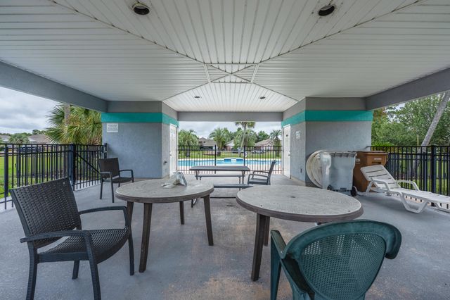 9641 Leeward Way, Navarre, FL 32566