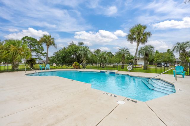 9641 Leeward Way, Navarre, FL 32566