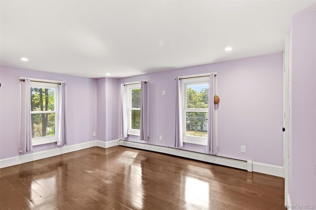 69 Ridgeway Avenue, East Setauket, NY 11733