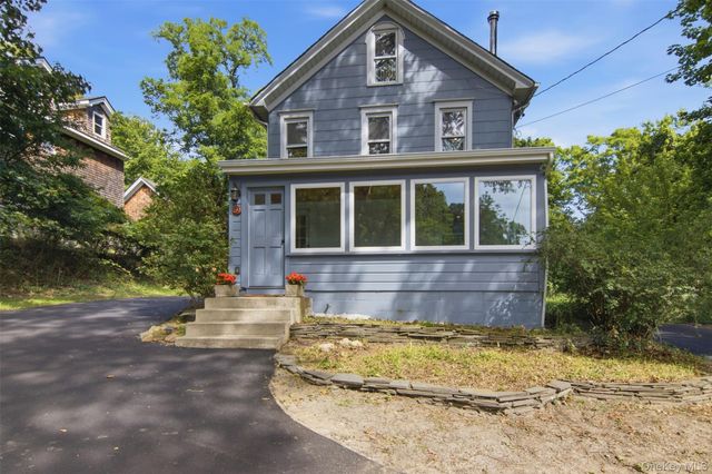 69 Ridgeway Avenue, East Setauket, NY 11733