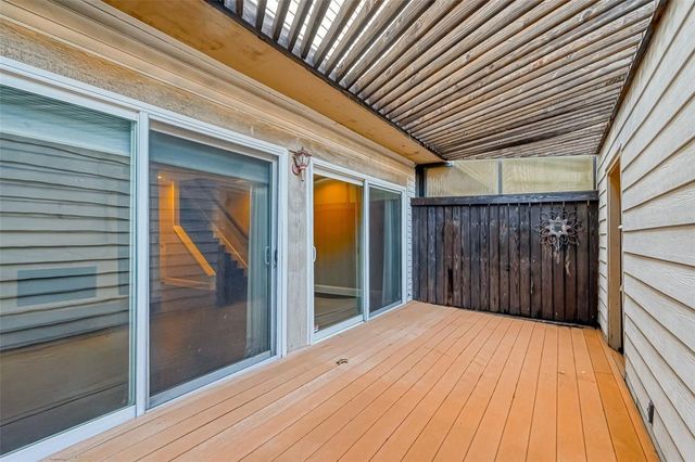 1926 Augusta Drive 18, Houston, TX 77057