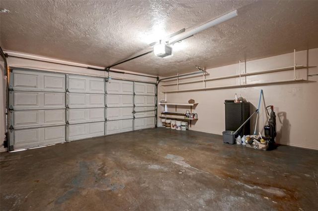 1926 Augusta Drive 18, Houston, TX 77057