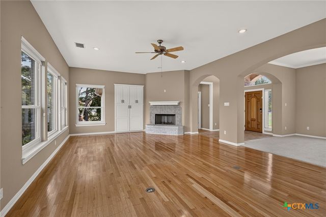 209 Overlook Court, Georgetown, TX 78628