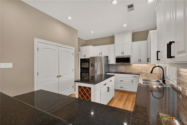 209 Overlook Court, Georgetown, TX 78628