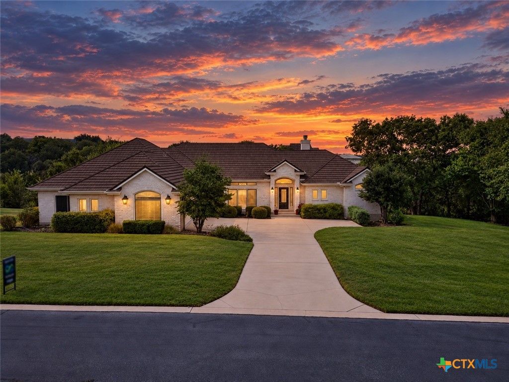 209 Overlook Court, Georgetown, TX 78628
