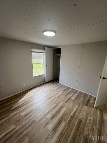 150 Stallion Court, Amherst, VA 24521